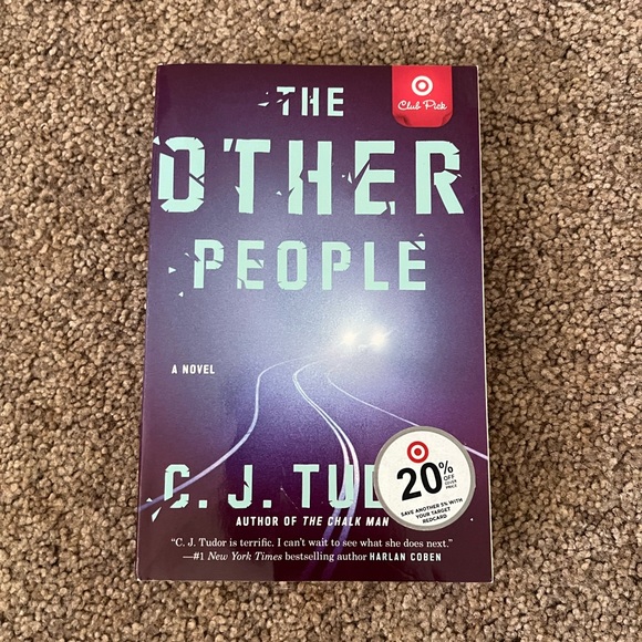 Books - Picture 4 of 7